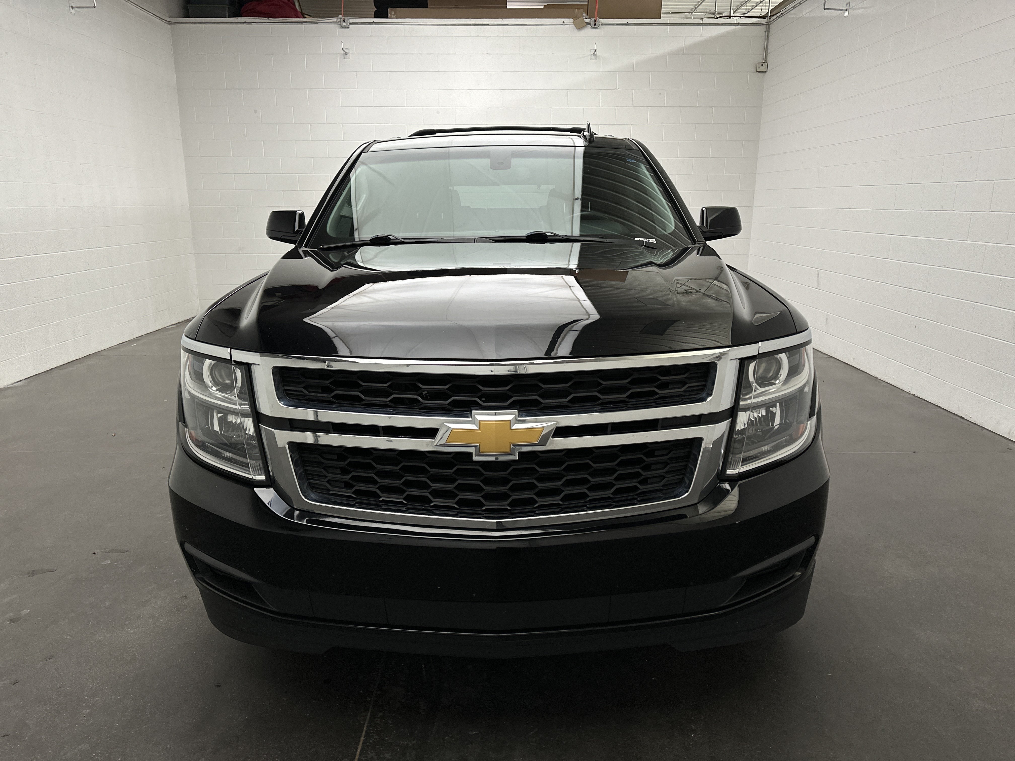 Used 2018 Chevrolet Tahoe LS w/ All-Season Package AWD/4WD image 3