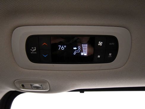 Used 2022 Chrysler Pacifica Limited image 18