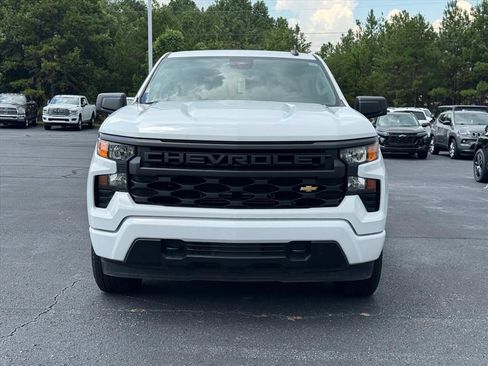 Used 2025 Chevrolet Silverado 1500 Custom RWD image 8