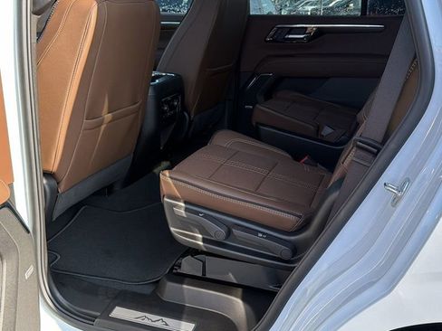 New 2026 Chevrolet Tahoe High Country image 18