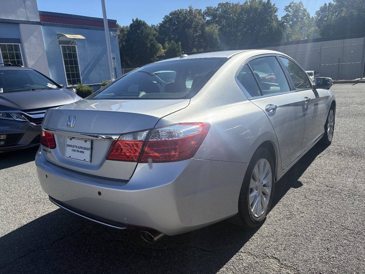 Used 2015 Honda Accord EX-L image 6