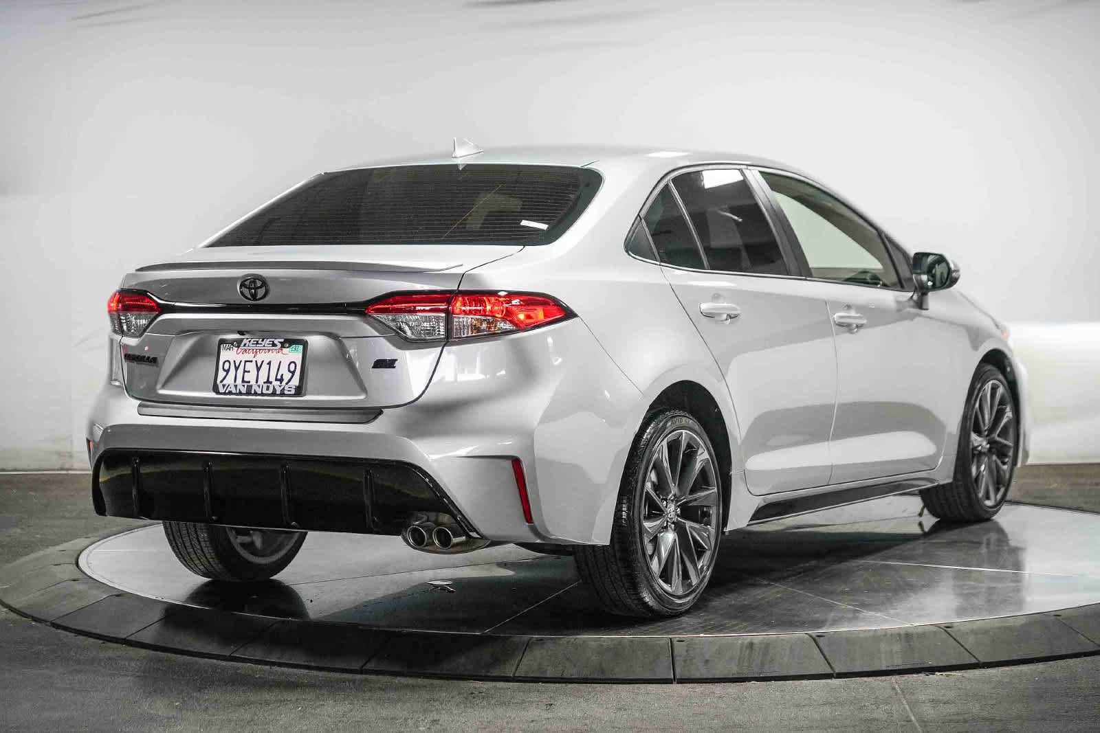 Certified 2026 Toyota Corolla SE w/ SE Package FWD image 6