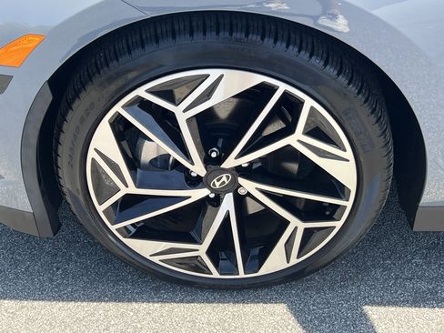 Used 2024 Hyundai Ioniq 6 Limited RWD image 14