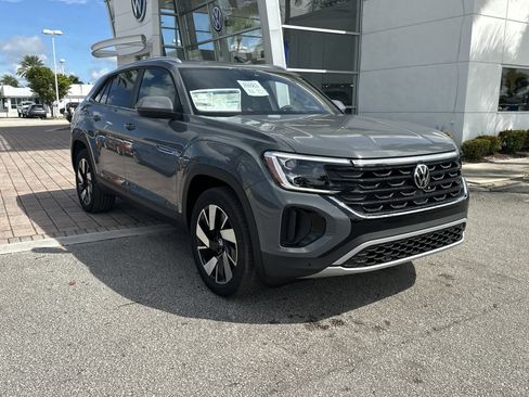 New 2026 Volkswagen Atlas Cross Sport SE FWD image 4
