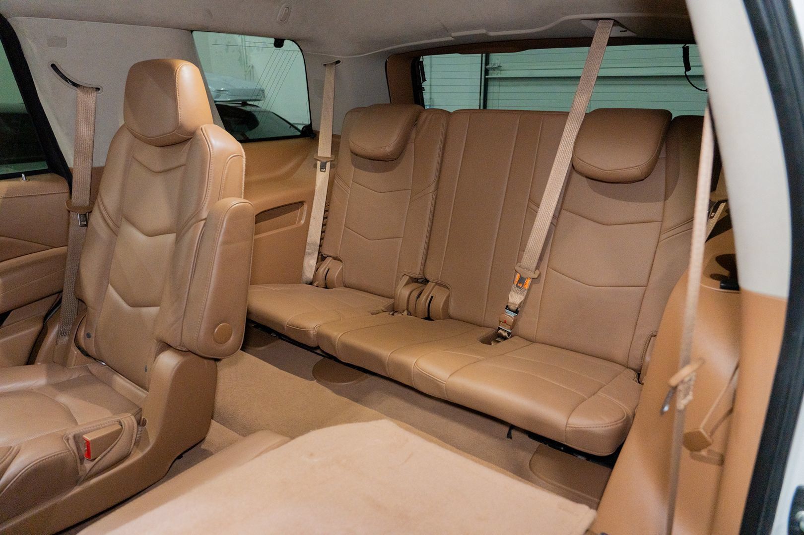 Used 2016 Cadillac Escalade Platinum AWD/4WD image 27
