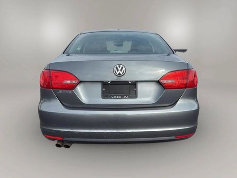 Used 2011 Volkswagen Jetta S image 6
