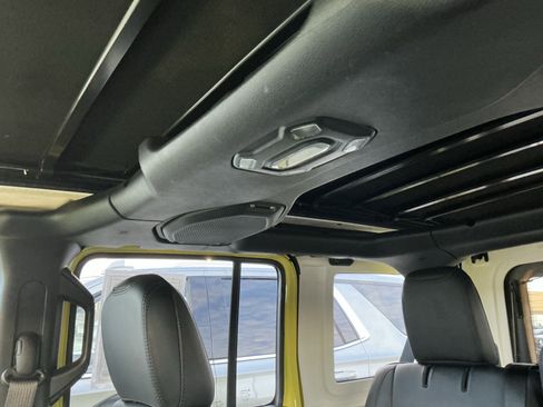 Used 2022 Jeep Wrangler Unlimited Rubicon w/ Trailer Tow Package image 29