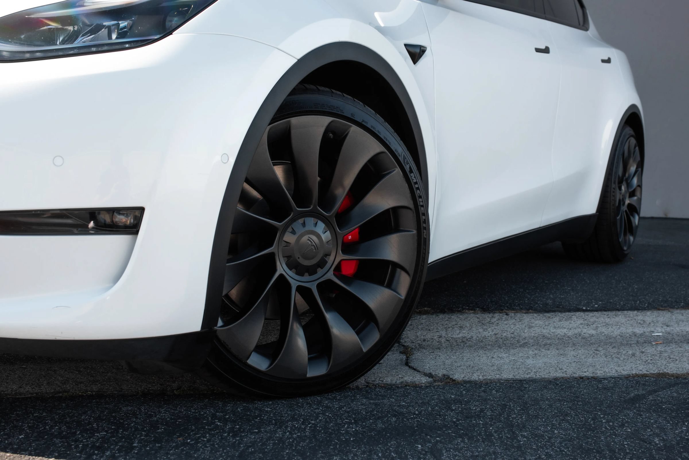 Used 2022 Tesla Model Y Performance AWD/4WD image 26