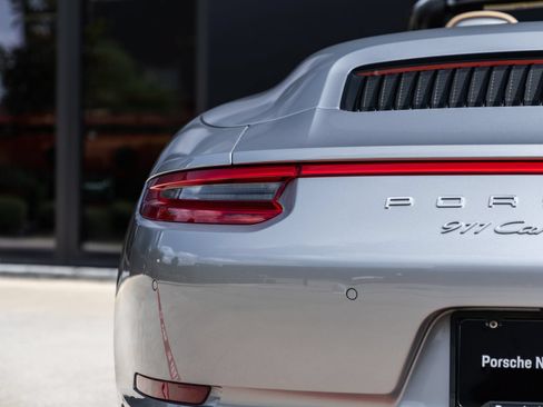 Certified 2017 Porsche 911 Carrera 4S AWD/4WD image 15