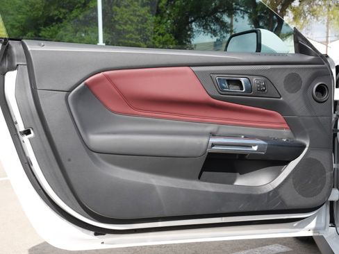 Used 2025 Ford Mustang GT Premium w/ GT Performance Package image 18