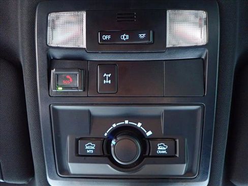 Used 2020 Toyota Tacoma TRD Off-Road image 21