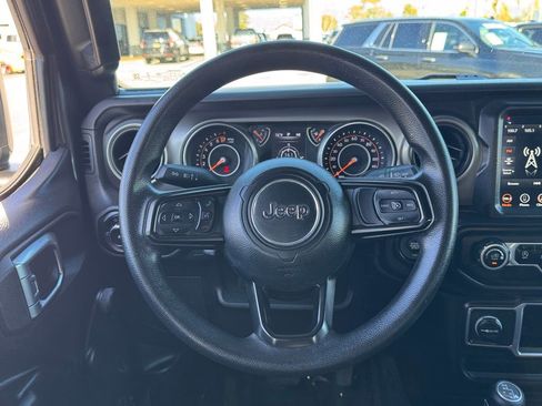 Used 2018 Jeep Wrangler Unlimited Sport image 21