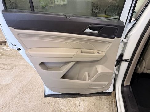 Used 2022 Volkswagen Atlas SE image 20