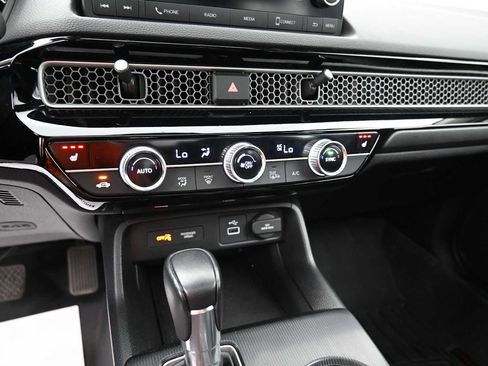 Used 2023 Honda Civic EX image 9