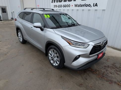 Used 2023 Toyota Highlander Limited image 7