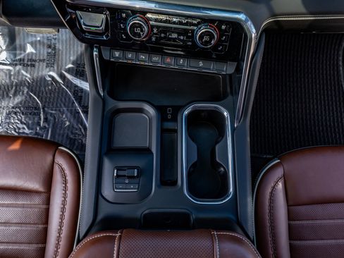 Used 2024 GMC Sierra 2500 Denali Ultimate w/ Max Trailering Package image 28