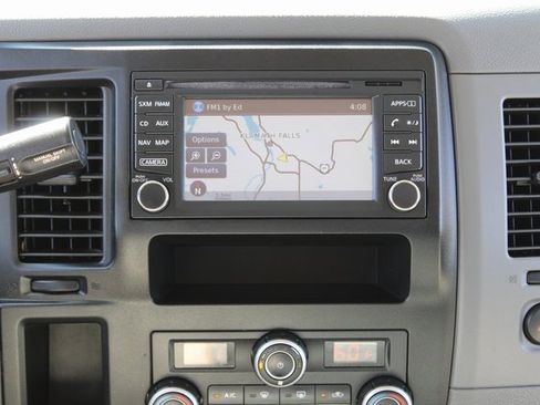 Used 2016 Nissan NV 3500 SL image 24