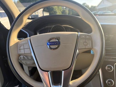 Used 2016 Volvo XC60 T5 Premier w/ Protection Package FWD image 20