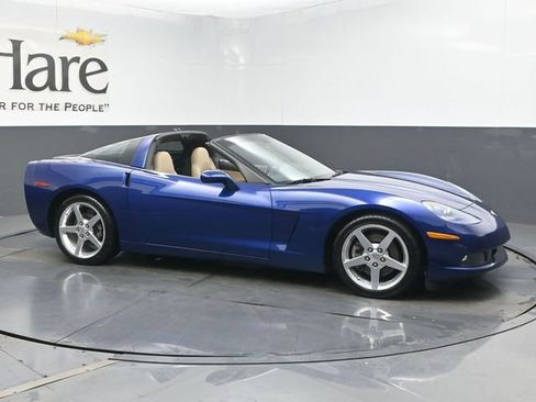 Used 2005 Chevrolet Corvette Coupe w/ Preferred Equipment Group RWD image 1