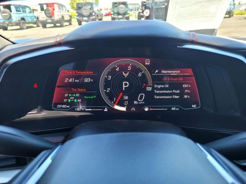 Used 2023 Chevrolet Corvette Stingray Preferred Cpe w/ Z51 Performance Package RWD image 21
