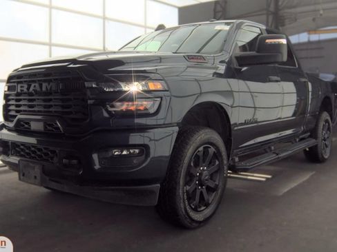 Used 2025 RAM 2500 Big Horn AWD/4WD image 1