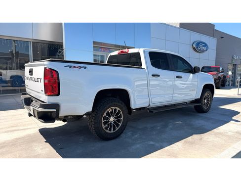 Used 2021 Chevrolet Colorado W/T w/ WT Convenience Package AWD/4WD image 7