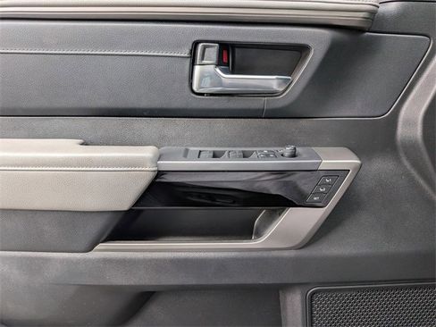 Used 2023 Toyota Sequoia Limited image 26