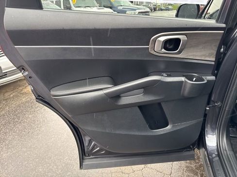 Used 2025 Kia Sorento X-Line EX image 18