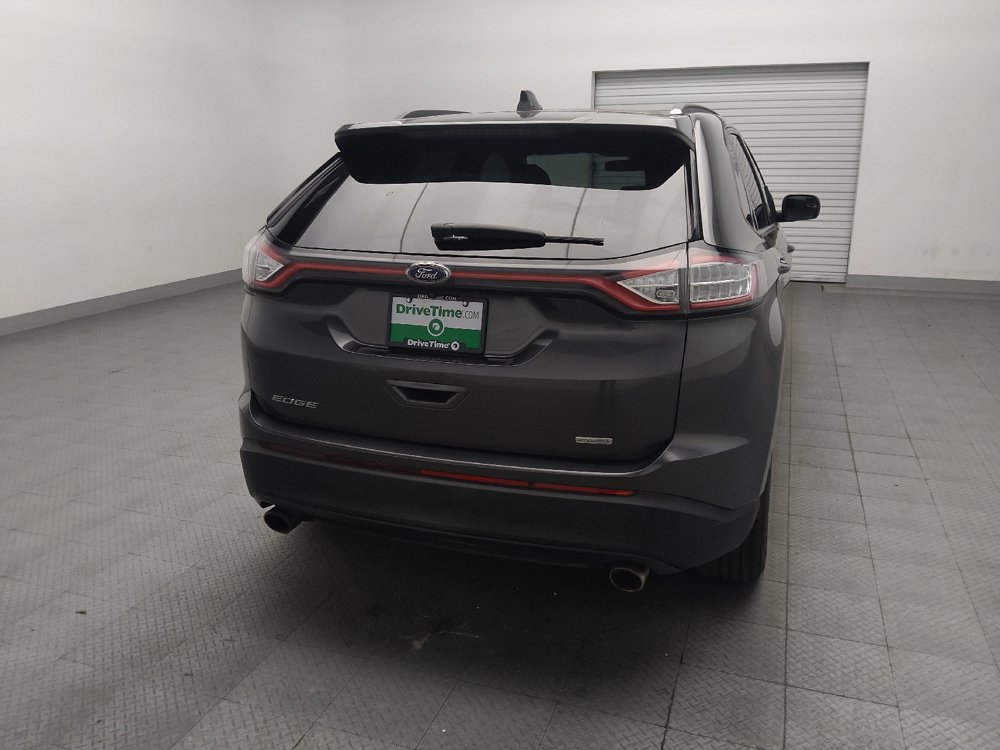 Used 2018 Ford Edge SE FWD image 7