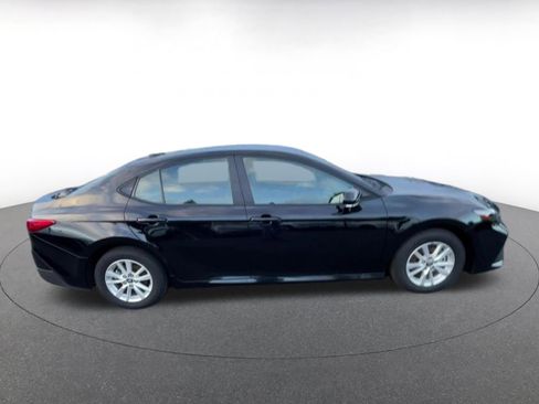Used 2025 Toyota Camry LE image 16