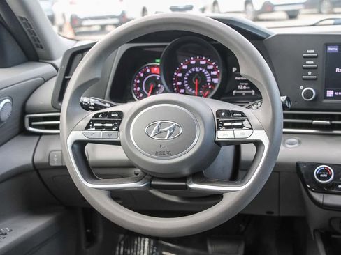 Used 2023 Hyundai Elantra SEL image 15