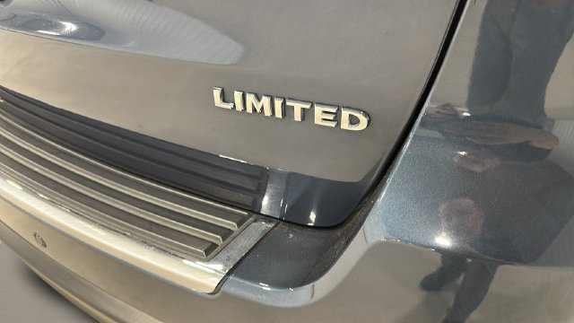 Used 2020 Jeep Grand Cherokee Limited AWD/4WD image 39