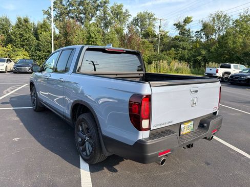 Used 2023 Honda Ridgeline Sport image 4