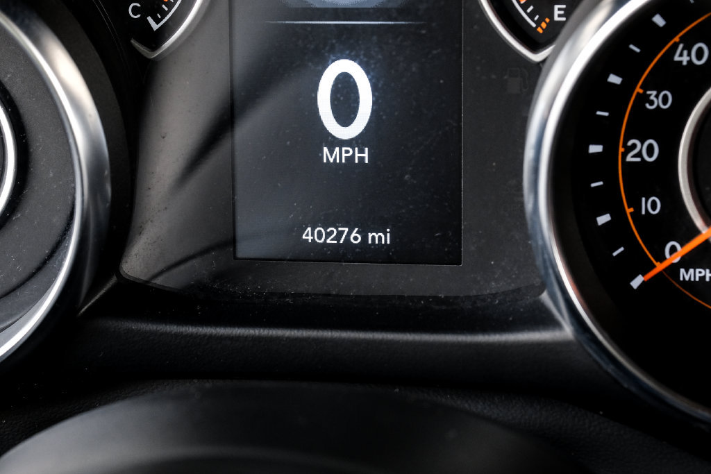 Used 2022 Jeep Wrangler Unlimited Sport AWD/4WD image 3