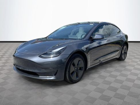 Used 2023 Tesla Model 3 Standard Range RWD image 3