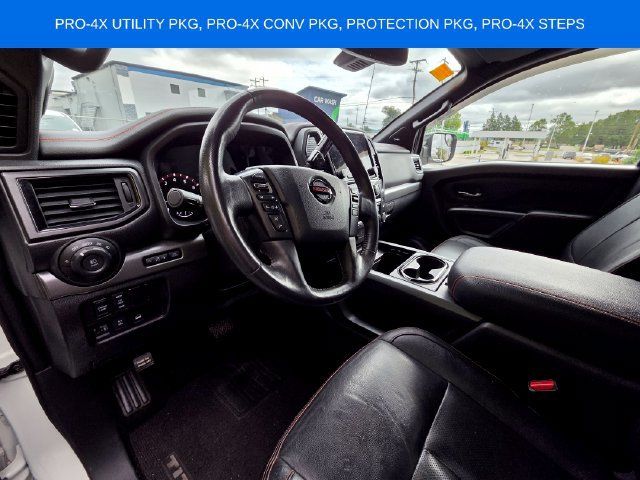 Used 2020 Nissan Titan PRO-4X w/ Pro-4x Convenience Package AWD/4WD image 11