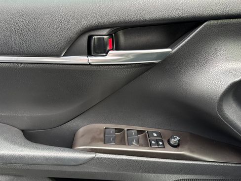 Certified 2024 Toyota Camry SE image 11