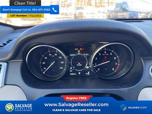 Used 2017 Land Rover Discovery Sport HSE image 12