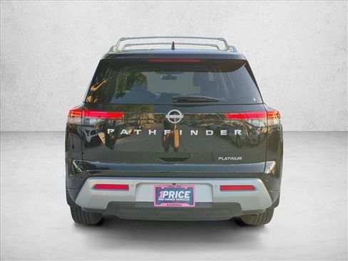 Used 2024 Nissan Pathfinder Platinum FWD image 6