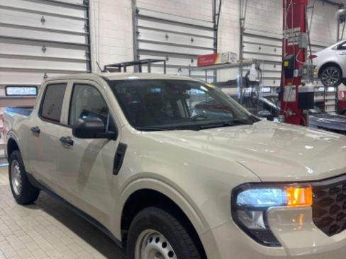 Used 2025 Ford Maverick XL image 37