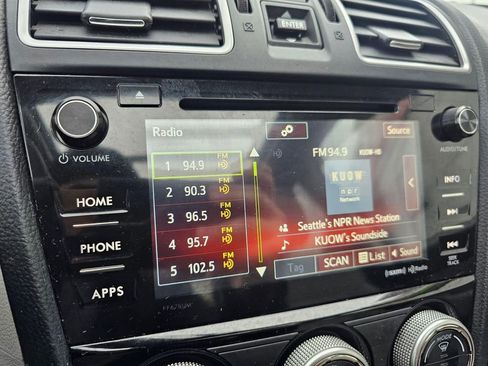 Used 2017 Subaru Forester 2.5i Premium image 30