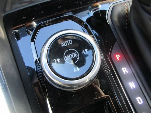 New 2026 GMC Canyon AT4 image 19