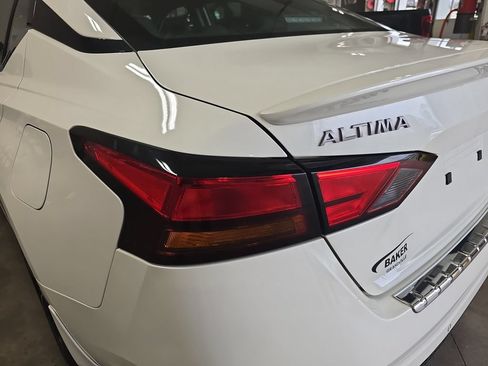 Used 2023 Nissan Altima 2.5 SR AWD/4WD image 34