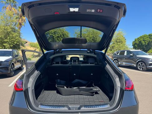 Used 2024 Mercedes-Benz GLC 300 4MATIC image 34