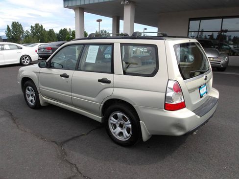 Used 2007 Subaru Forester 2.5X w/ Popular Equipment Group 1G AWD/4WD image 3