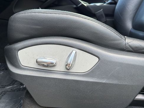 Used 2012 Porsche Cayenne AWD/4WD image 12