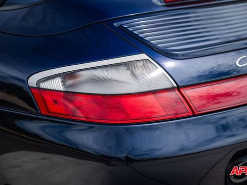Used 2004 Porsche 911 Carrera 4S AWD/4WD image 38