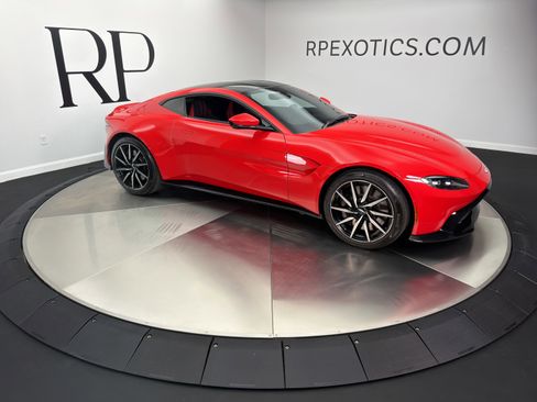 Used 2020 Aston Martin V8 Vantage Coupe RWD image 11