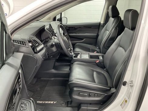 Certified 2025 Honda Odyssey Touring image 24