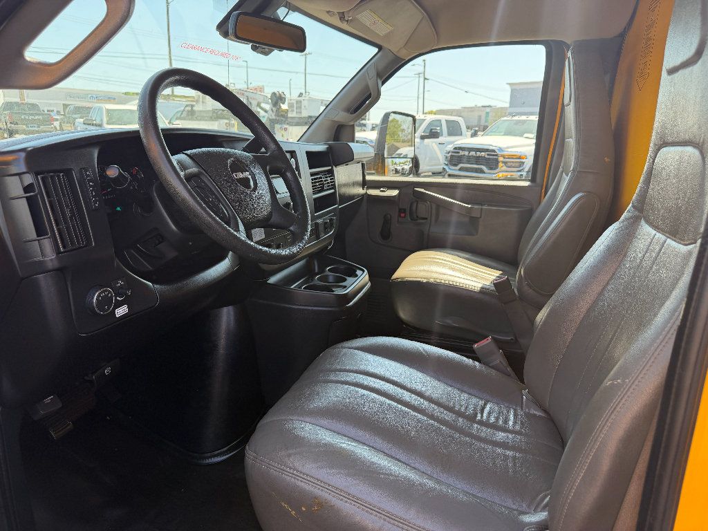 Used 2020 GMC Savana 3500 Extended RWD image 9